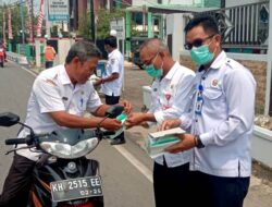 BPBD Dan Dinas Kesehatan Bagikan Masker Kepada Masyarakat