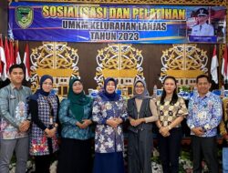 Camat Teweh Tengah Buka Kegiatan Sosialisasi dan Pelatihan UMKM Pemberdayaan Masyarakat