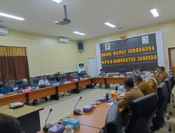 Anggota DPRD Seruyan dan Eksekutif Laksanakan Rapat Pembahasan Raperda Tentang Pilkades