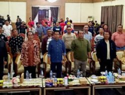 Pj Bupati Hermon Nobar Semifinal Indonesia vs Uzbekistan