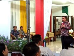 Pj Bupati Hermon Bersama Keluarga Laksanakan Ibadah Ucapan Syukur