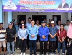 Pj Bupati Muhlis Tinjau Pasar Murah di Desa Sikui