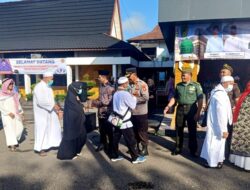 Pj Bupati Dengan Penuh haru Sambut Kedatangan Jamaah Haji Barito Utara