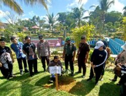 Pj Bupati Tanam Bibit Pohon Bersama Dalam Rangka Peringati Hari Lingkungan Hidup Sedunia 