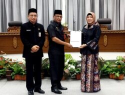 Pemkab Sampaikan Jawaban terhadap Pandangan Umum Fraksi DPRD Barito Utara