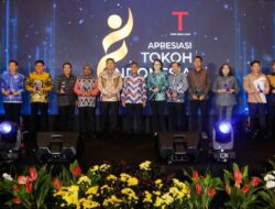 Pj Bupati Barut Terima Penghargaan Tokoh Indonesia Tahun 2024