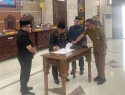 Raperda Pertanggung Jawaban APBD 2023 telah disetujui fraksi DPRD Kapuas