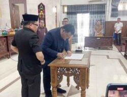 Waket II DPRD Kapuas Pimpin Rapat Paipurna ke IV