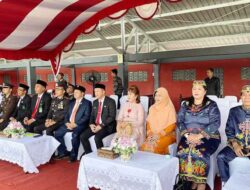 Peringati HUT RI ke 79 Waket I Kapuas Hadiri Upacara Pengibaran Bendera di  Stadion Tingan Menteng Panunjung Tarung