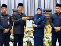 Pj Bupati Barito Utara Sampaikan Pidato Pengantar Terhadap Raperda Tentang Perubahan APBD TA 2024