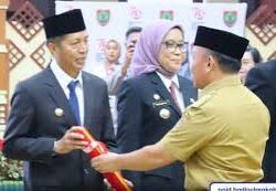 Pj Bupati Terima SK Perpanjangan Penjabat Bupati Barut