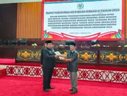 Penjabat Sekda Mura Serahkan Raperda Tentang RAPBD Perubahan 2024