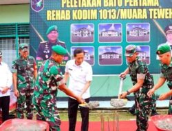 Pj Bupati Barut Sambut Kunjungan Danrem 102/Panju Panjung di halaman Makodim 1013 Muara Teweh