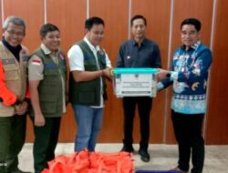 BNPB Pusat Serahkan Bantuan Dana Siap Pakai ke Pj Bupati Barut untuk Penanganan Darurat Bencana