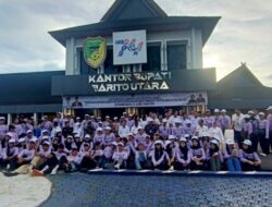 Pj Bupati Barut Lepas Kontingen FBIM 2025, Target Pertahankan Juara Umum