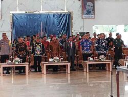 Ketua DPRD Kapuas Hadiri Pelantikan Kepsek, Tekankan Profesionalisme dan Tanggung Jawab