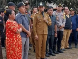 Ketua DPRD Mura Rumiadi Kujungi Korban Kebakaran di Desa Muara Jaan