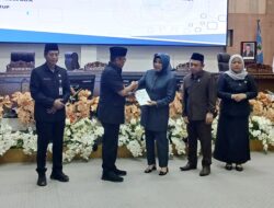 Pemkab Barito Utara Sampaikan Jawaban Atas Pandangan Umum Fraksi DPRD