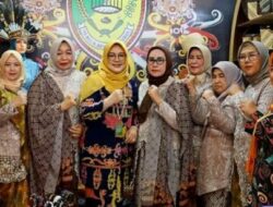 Ketua Harian Dekranasda Barut Hadiri Gala Dinner HUT ke-45 Dekranas di Balikpapan