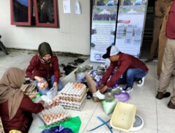 75 KK Kurang Mampu dan Lansia di Teweh Selatan Dapat Bantuan Pangan Dari DKPP Barito Utara