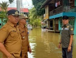 Anggota Komisi II DPRD dan Pemerintah Kecamatan Tinjau Banjir, Imbau Warga Tetap Waspada