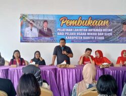 Kadis Nakertranskop UKM Barut Resmi Buka Pelatihan Anyaman Rotan Lanjutan untuk Pelaku UMK