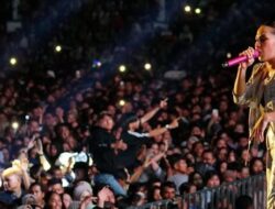 HUT ke-75 Barito Utara Pecah, Nidji dan Wulan Alora Hipnotis Ribuan Warga Muara Teweh