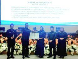 Rapat Paripurna DPRD Barito Utara : Pemkab Sampaikan Pendapat Akhir Terhadap Tiga Raperda Inisiatif DPRD