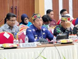 Wagub Felix Paparkan Data Kemiskinan Barut: 7.440 Jiwa, Target Turun Jadi 4,6% di 2030