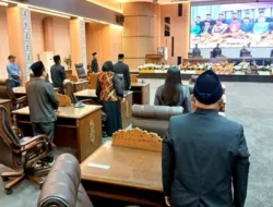 DPRD Barito Utara Gelar Paripurna, Pemerintah Daerah Sampaikan Jawaban atas 5 Raperda