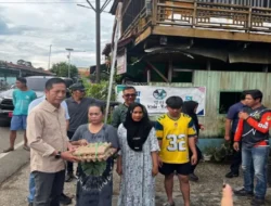 Sekda Barito Utara Tinjau Lokasi Kebakaran di Pasar Dermaga, Serahkan Bantuan Darurat