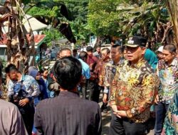 Bupati Shalahuddin Tinjau Lokasi Kebakaran di Teweh Tengah, Serahkan Bantuan Rp28 Juta