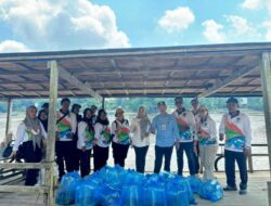 Barito Utara Tebar 20 Ribu Benih Ikan, Jaga Kelestarian dan Tingkatkan Ekonomi Warga