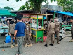 Satpol PP Barito Utara Rutin Patroli, Himbau Pedagang Tak Gunakan Trotoar dan Pelajar Jangan Nongkrong Jam Sekolah